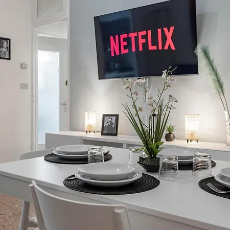 H11 Ariston Centro - Mare Apartment